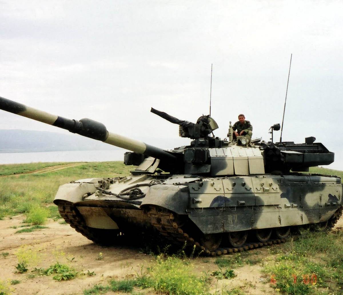 Новая 120-мм пушка: Украина хочет «ворваться» в НАТО на «Ятаганах»