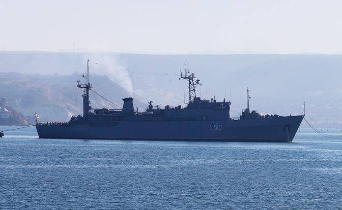 Морской бой: Киев готов жестко наказать Москву на Азове