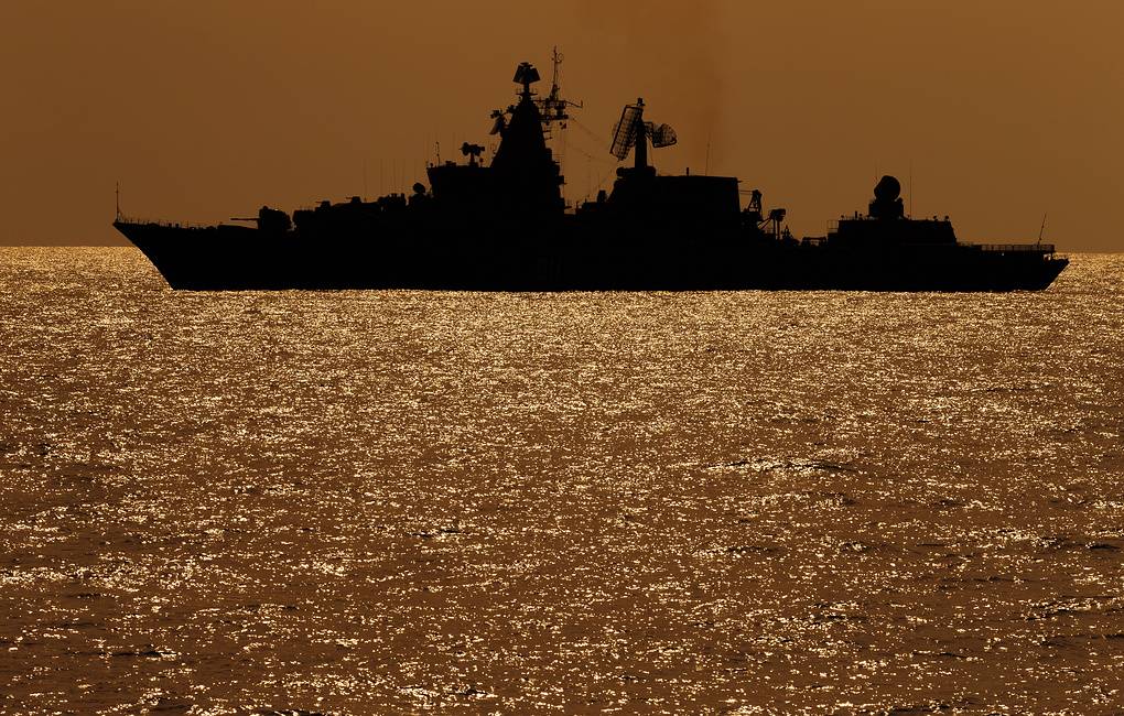 Зачем Россия проводит крупнейшие маневры ВМФ и авиации в Средиземноморье