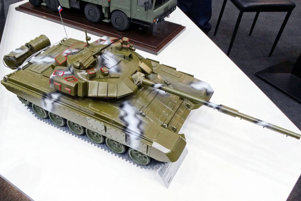 Комплекс неуязвимости: обновленная "Арена-Э" усилит защиту Т-72 и Т-90