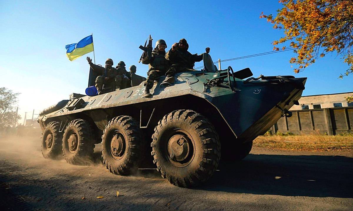 Подготовка к войне: американцы навязывают Украине атаку на ДНР