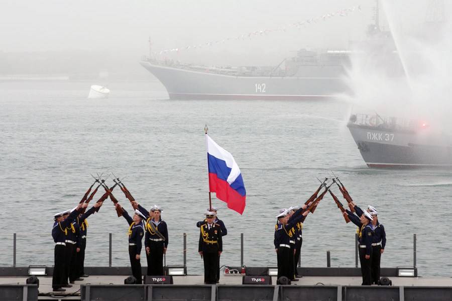 Киев собрался выгнать Черноморский флот из Крыма постфактум