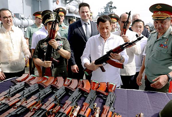 Субмаринами не обошлось: Филиппины отказываются от российских автоматов