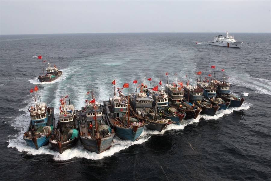 Мощный китайский рыболовный флот стал третьим элементом ВМС Китая