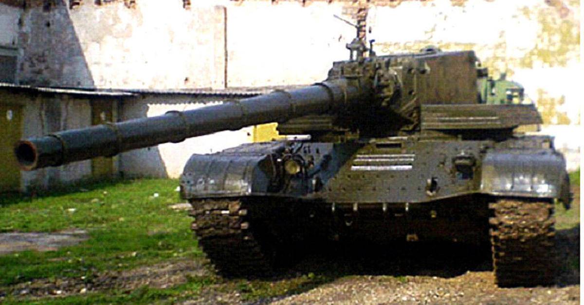Танковый застой: Т-14 "Армата" еще долго не получит 152-мм пушку