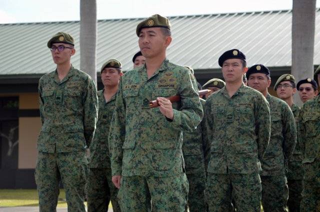 Богатые тоже служат. Почему в Сингапуре нет уклонистов от воинской службы