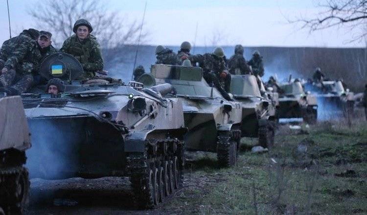 Киев стягивает технику и войска к Азовскому морю