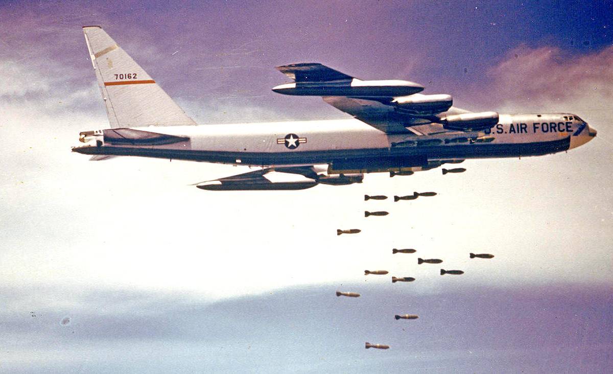 Вашингтон планировал ударить ядерным оружием по Вьетнаму