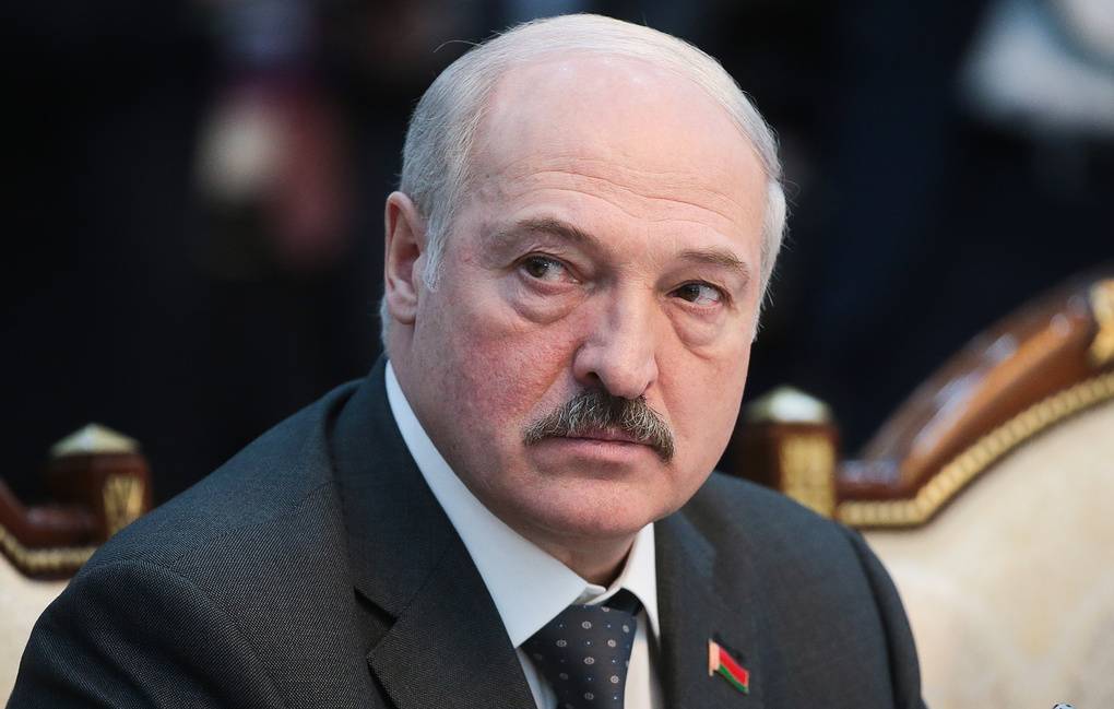 Лукашенко обеспокоен притоком в Белоруссию оружия с Украины