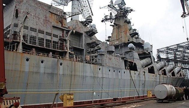 Даже баржа не получится: Украина не восстановит единственный крейсер без РФ