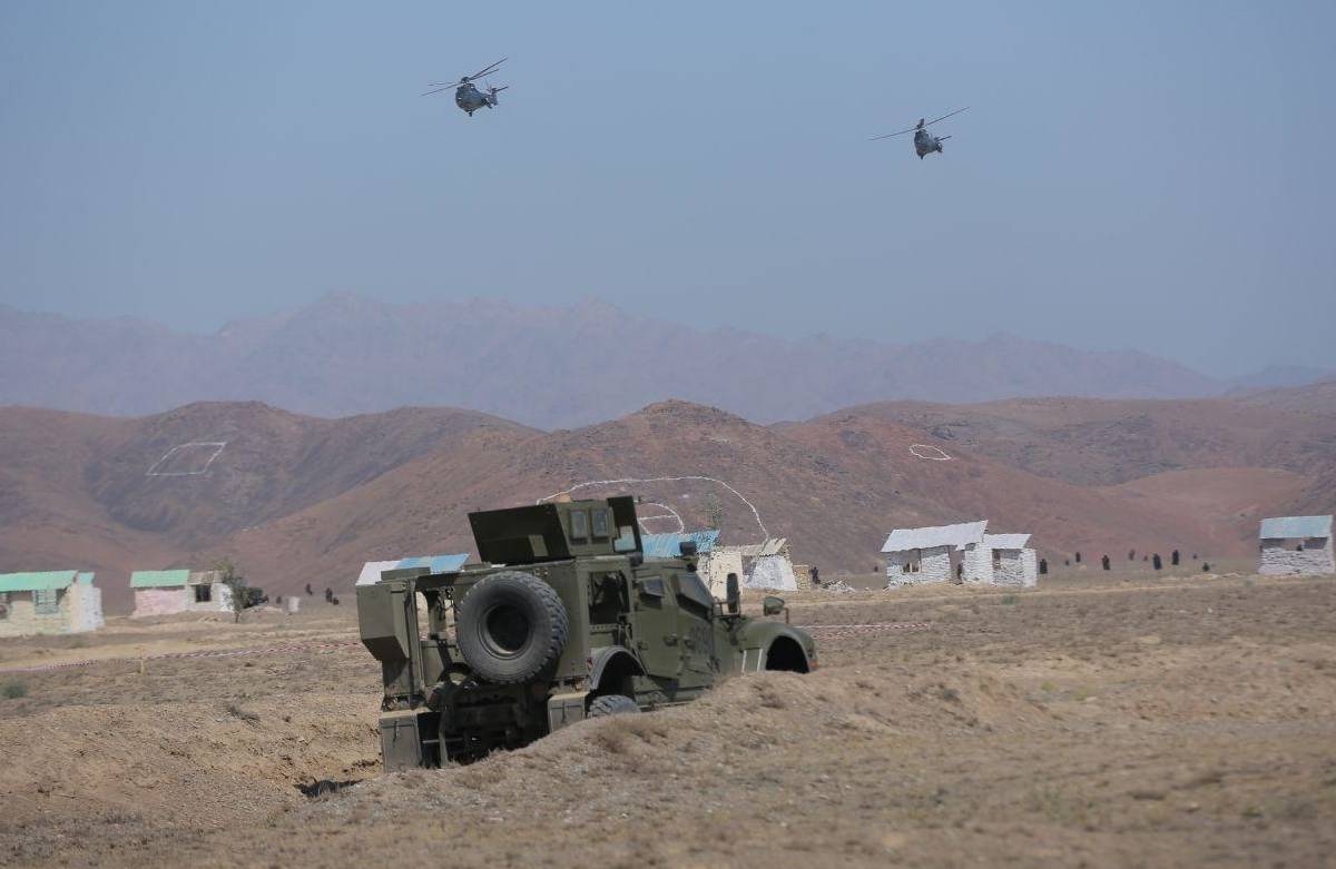 Узбекские и таджикские военные впервые учились совместно гасить террористов
