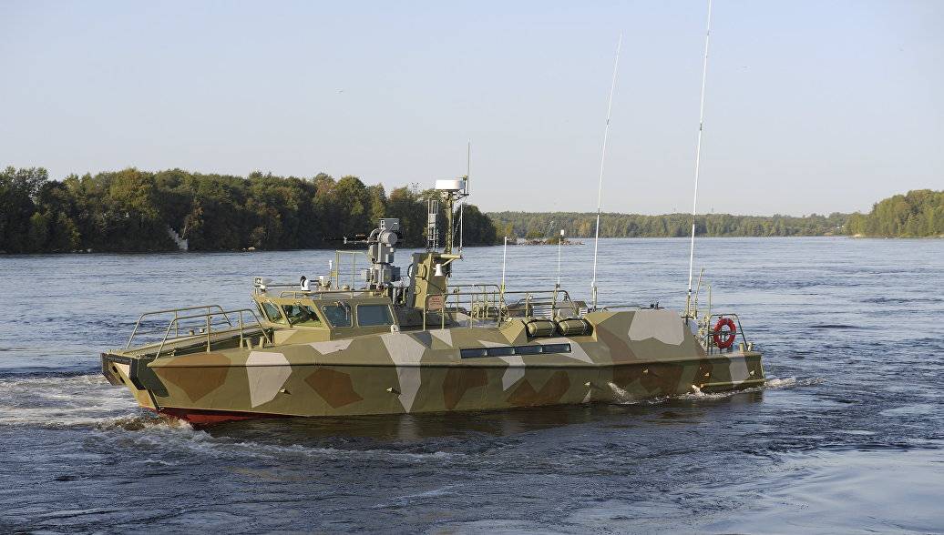 В ВМФ РФ прибыли два новейших патрульных катера «Раптор»