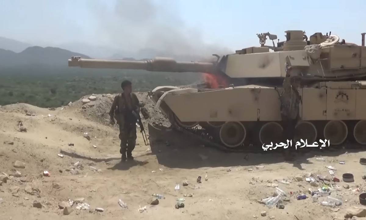 Еще один "Абрамс": хуситы сожгли саудовский M1A2S в Йемене