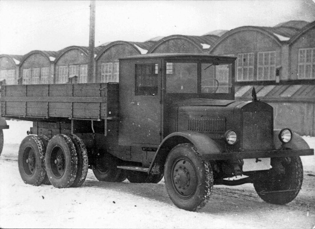 Яс 1 3. ЗИС-5 грузовой автомобиль. ЗИС-6 грузовой. Яг 10 седельный тягач. ЗИС 5 седельный тягач.