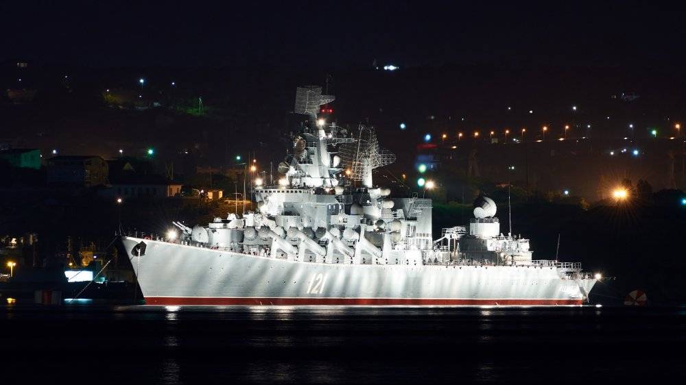 Крейсер "Москва" заступил на ремонт
