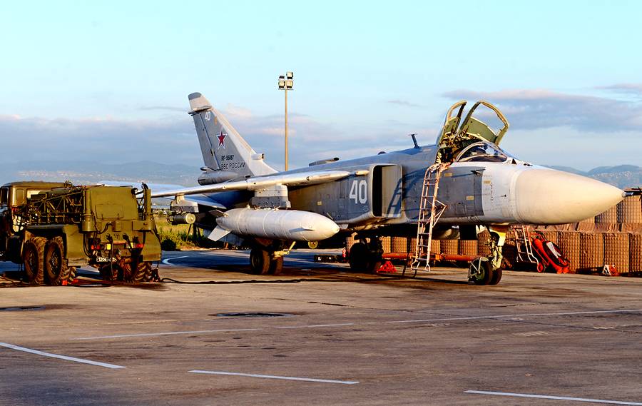 Минобороны: Самолет ВВС США атаковал базу Хмеймим