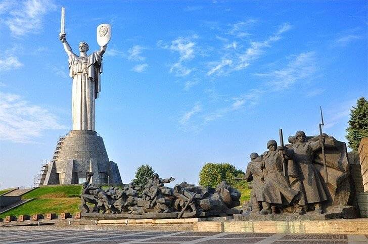 Мы помним, Украина, день твоего освобождения и твоих героев