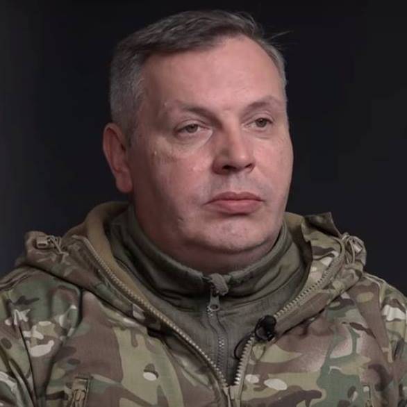 Неонацист Власенко призвал немедленно пойти в атаку на ЛДНР