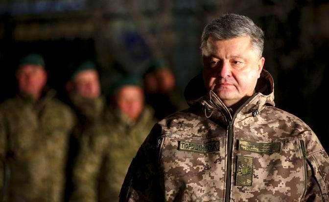 Порошенко взрывает Донбасс, чтобы отбить у русских Азов