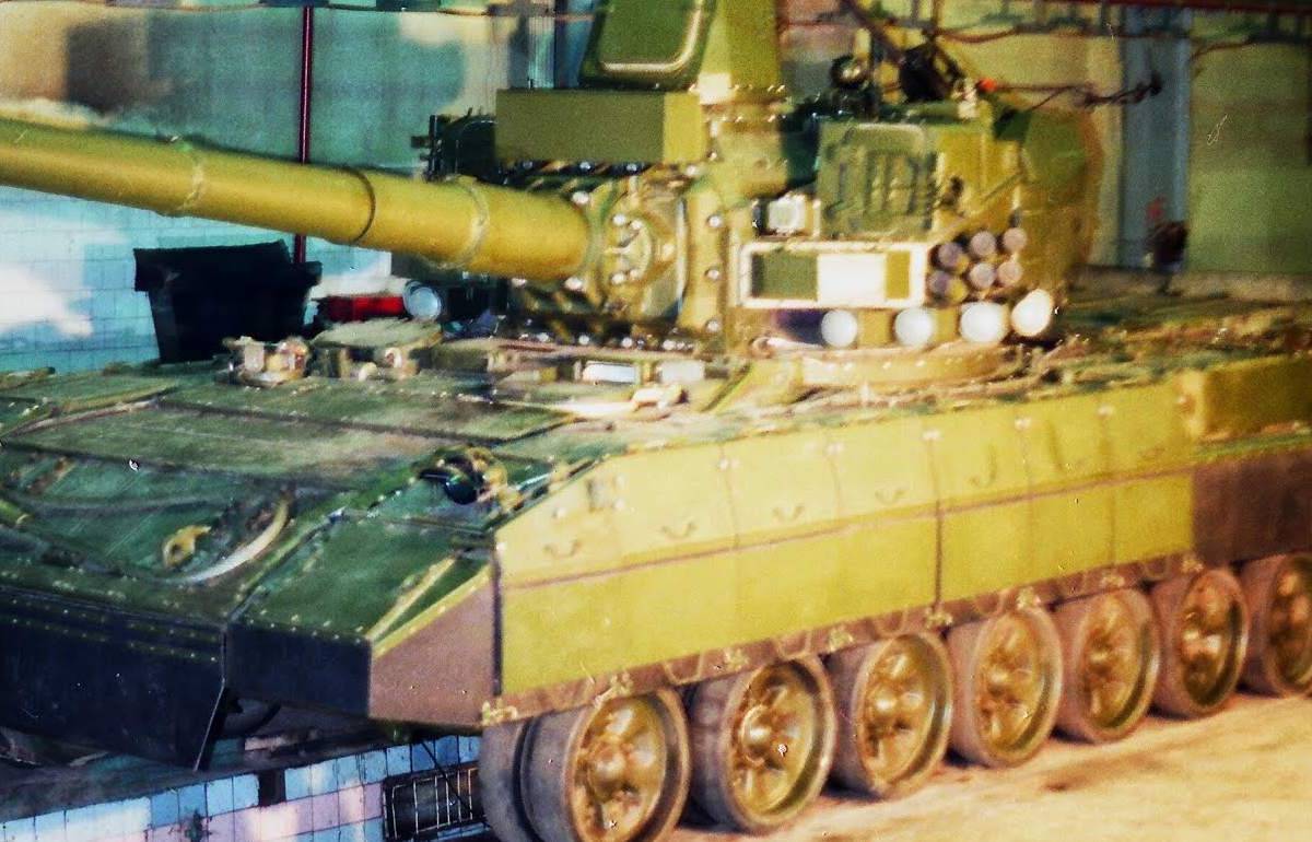 Увеличить калибр: нужна ли танку Т-95 большая пушка?