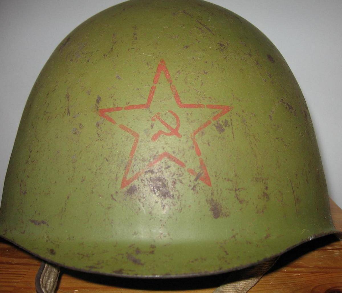 Стальной шлем образца 1940 года совершенствовался всю войну