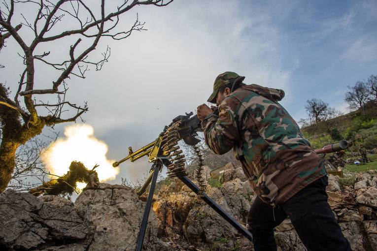 Крупную атаку боевиков в Хаме встретили плотным пулеметным огнём