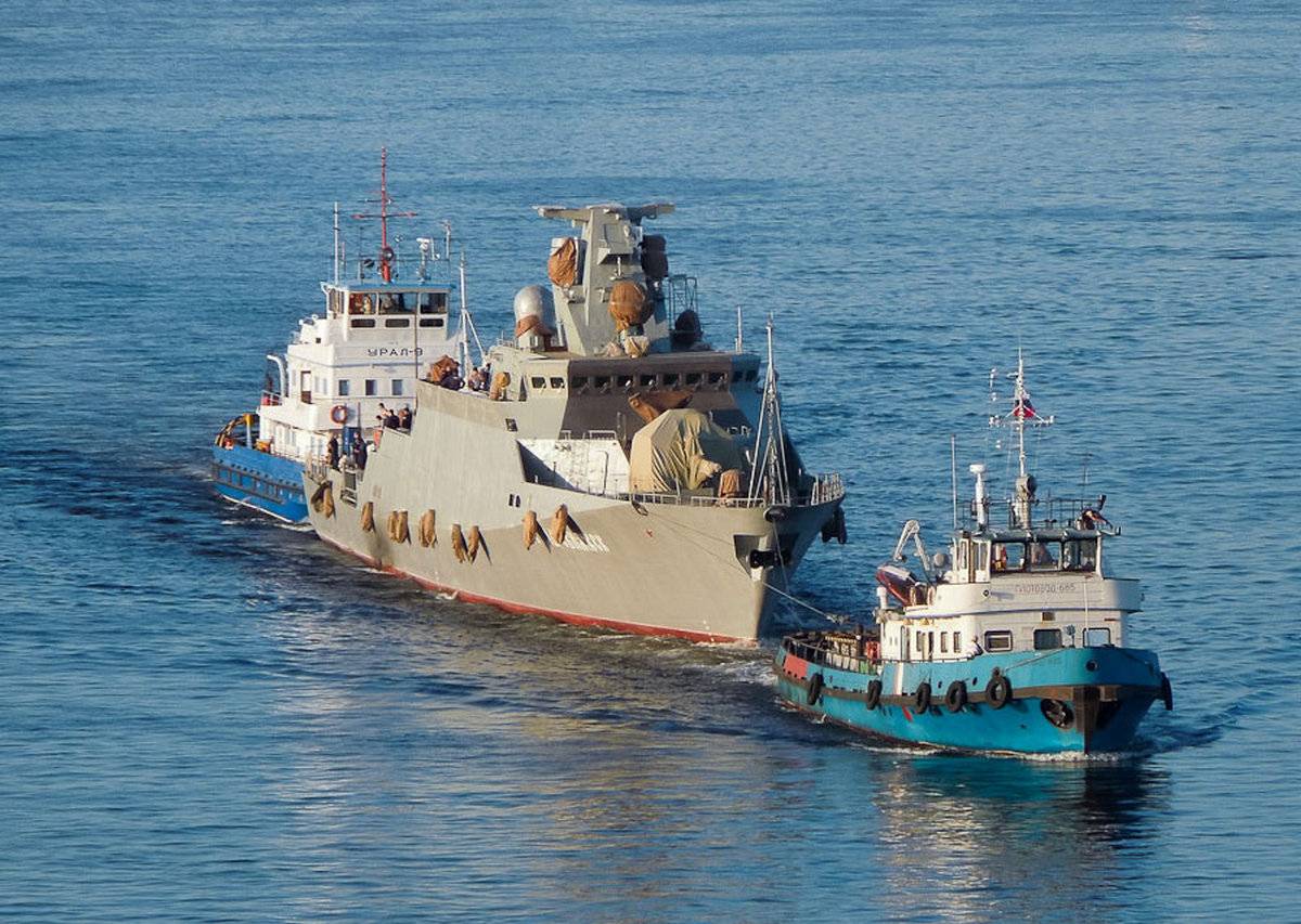 Российский ВМФ: зачем нашим новейшим кораблям буксиры