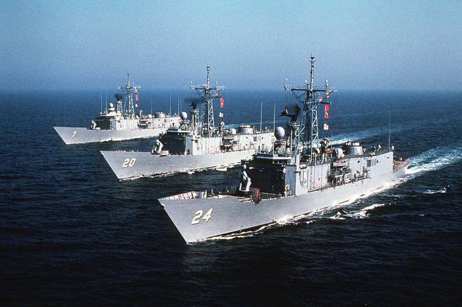 Легкая цель для ВМФ РФ: что ожидает списанные фрегаты США на Украине
