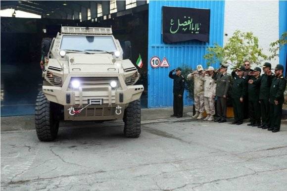 Иран запустил в серийное производство бронемашину Toufan