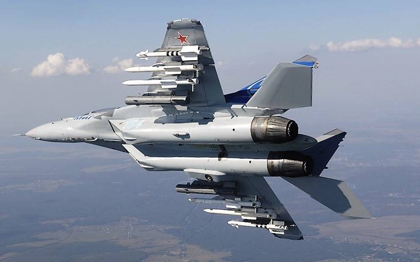 Ракетное доминирование: МиГ-35 легко расправится в небе с F-22 и F-35