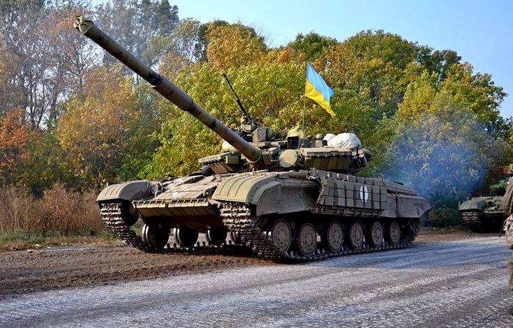 Источник: Бронетанковые части ВСУ готовят вторжение в Крым