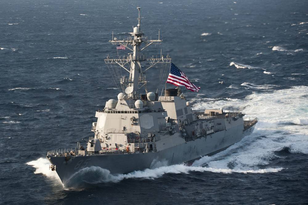 Демонстративный проход эсминца США: вызов, который Россия не заметила