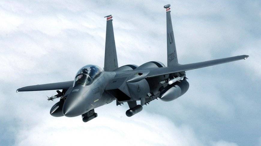 WT: США дали четкий сигнал РФ самолетами НАТО в украинском небе