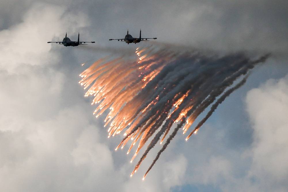 Су-34 и Су-24М2 уничтожили «вражеские» полевые лагеря на Дальнем Востоке