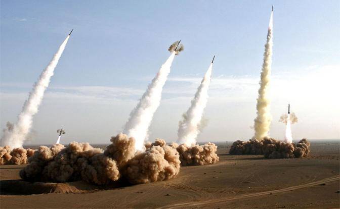 Базы США на прицеле новых баллистических ракет: Иран шлёт сигнал Вашингтону