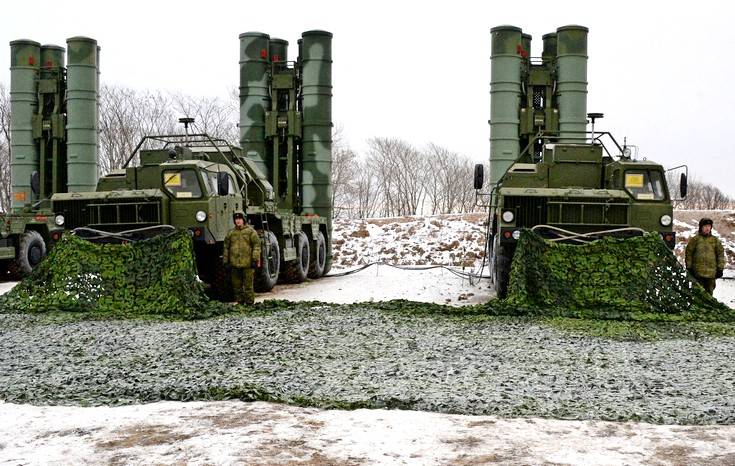 Россия перебросила целый дивизион С-400 к своим западным границам