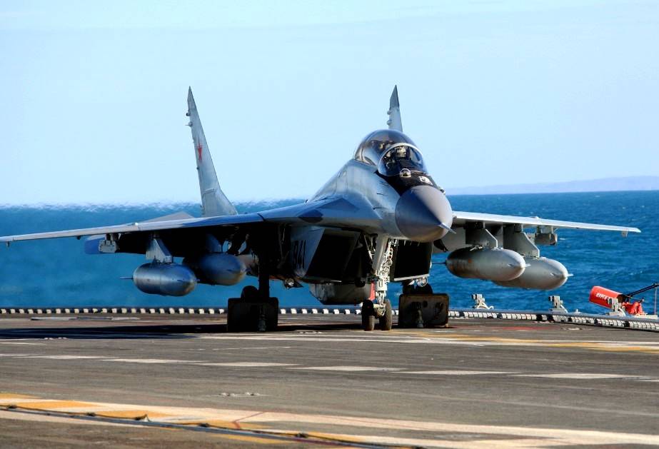 Россия признала брак палубных истребителей МиГ-29К