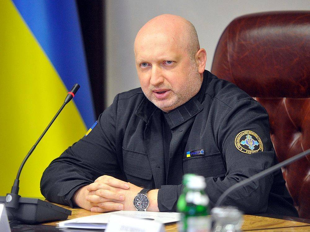 Турчинов анонсировал проход украинской «армады» через Керченский пролив
