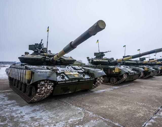 Украинские Т-64БВ смогут безнаказанно ночью расстреливать Т-72 Донбасса