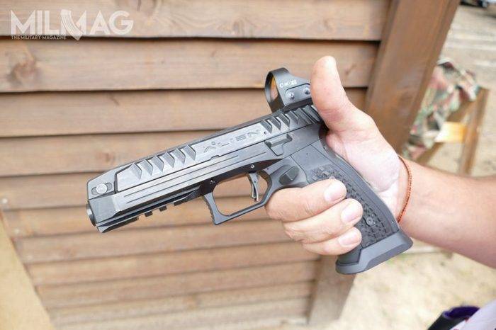 Инновационный пистолет ALIEN от компании Laugo Arms