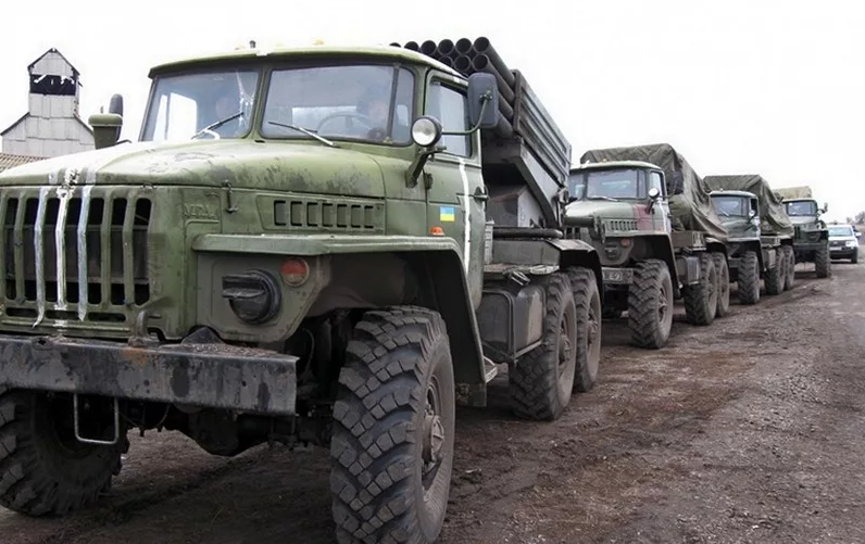 «Новогоднее перемирие» на Донбассе: «Грады» ВСУ исчезли из хранилищ