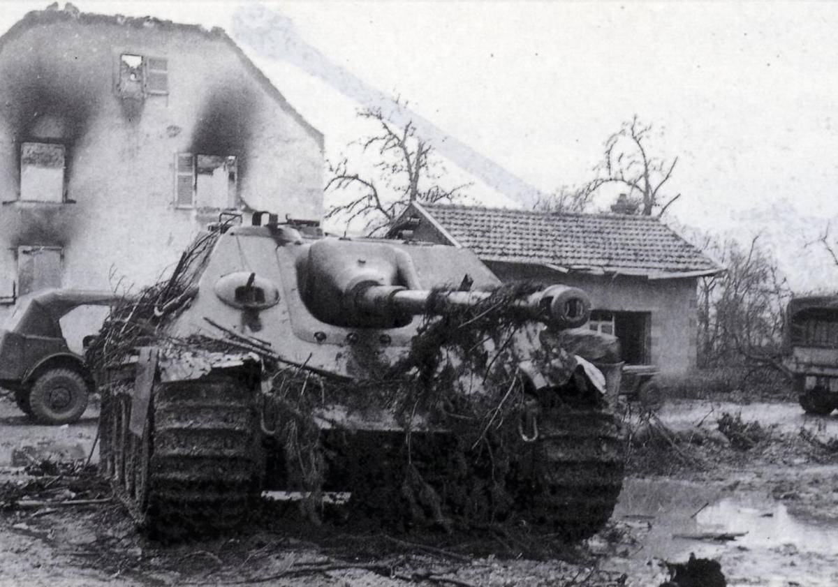 Немецкая самоходка времен Второй мировой "Jagdpanther"