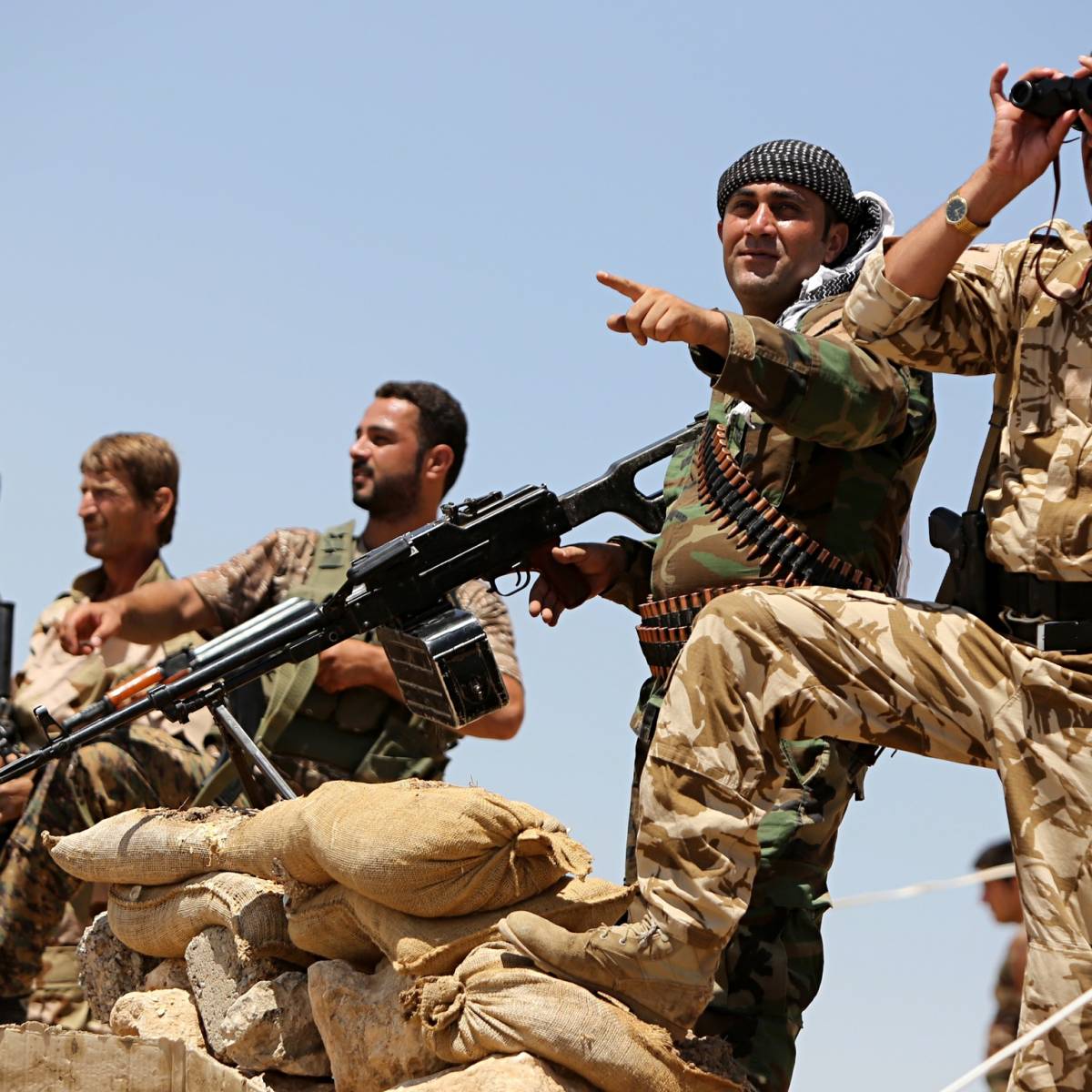 Курды дрогнули: «сирийская коалиция» заставила YPG пойти против США