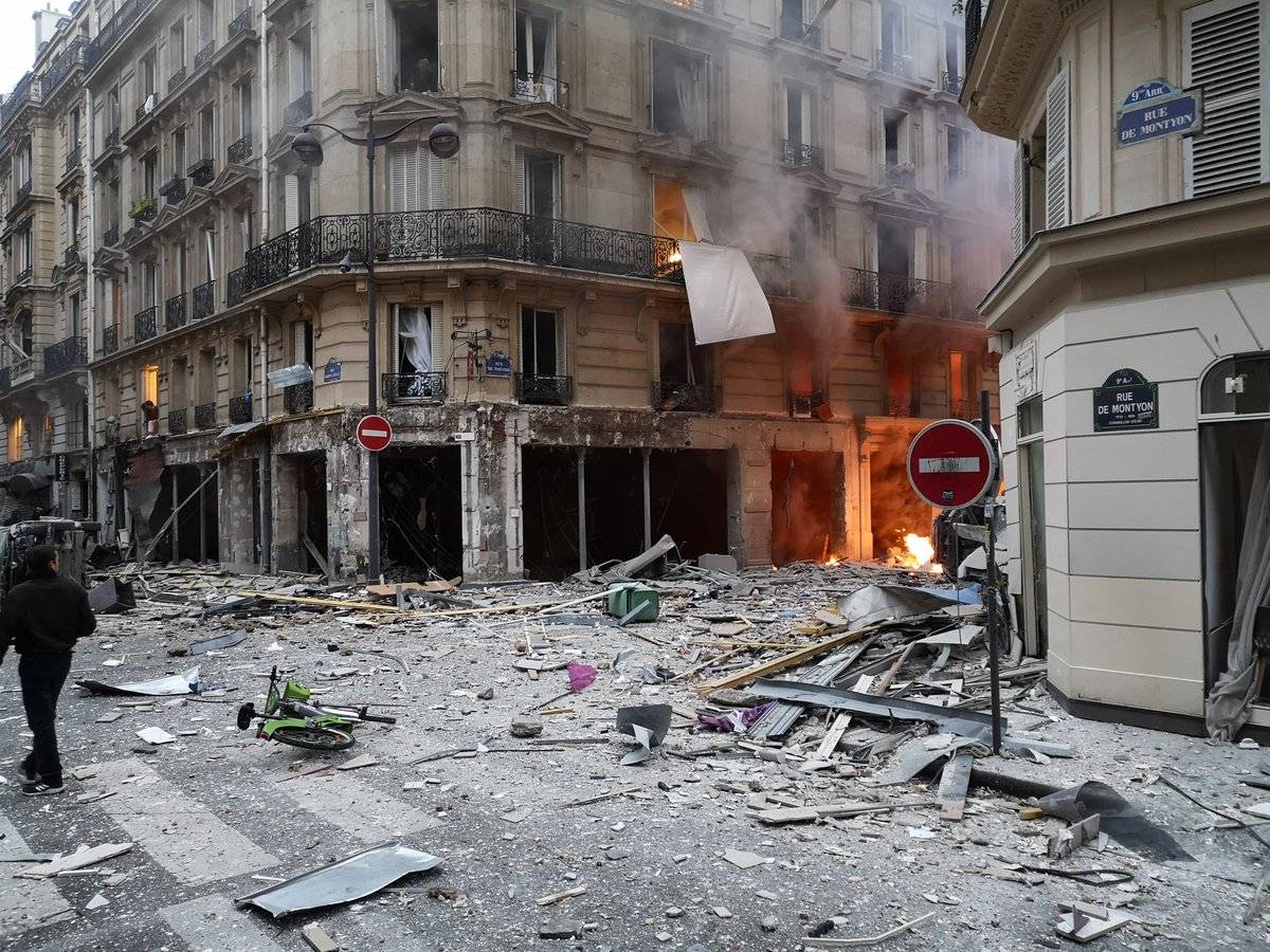 Сильный взрыв прогремел в Париже
