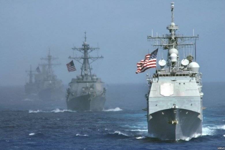 В Черном море становится тесно для кораблей США, Великобритании и России