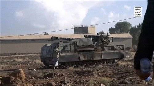 122-мм гаубицу и тягач АТС-59Г превратили в оригинальную САУ в Йемене