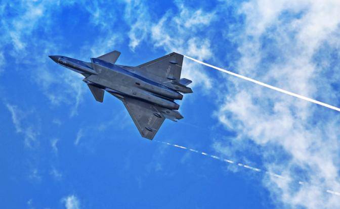 Война в воздухе: «Черный орел» из Китая зашел в хвост F-35