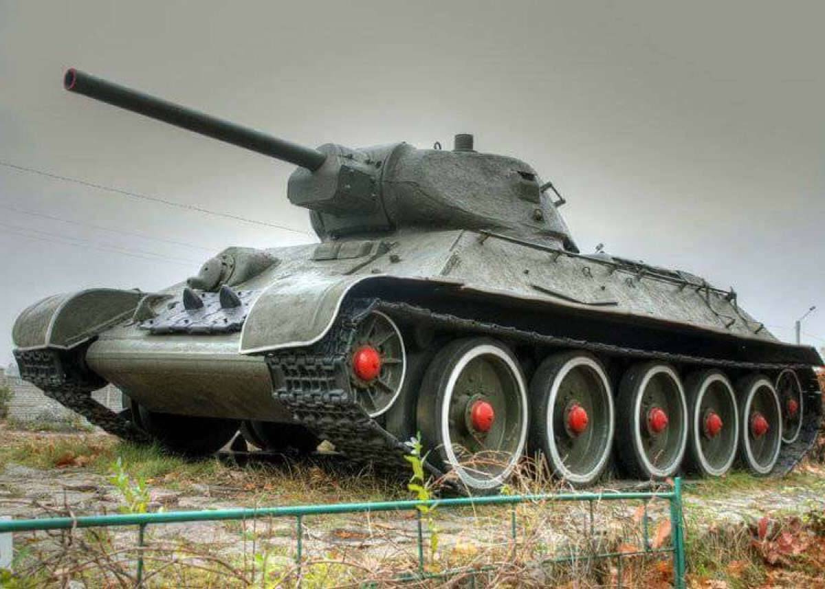 Почему Т-34 проиграл PzKpfw III, но выиграл у "Тигров" и "Пантер"