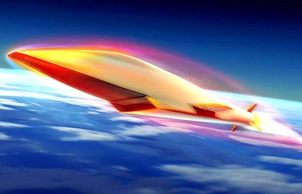 Приказ Путина: как быстро РФ создаст гиперзвуковую ракету средней дальности