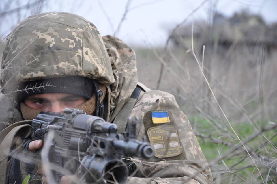 Кто убивает мирных жителей Донбасса